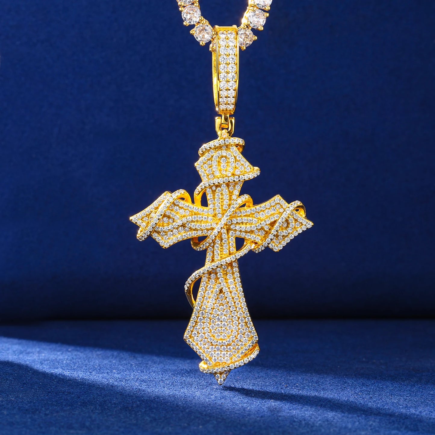 925 Sterling Silver Thorn Cross Pendant Necklace with D-Color Moissanite, Unisex Bling Jewelry for Men and Women – Exquisite, Eye-Catching Design