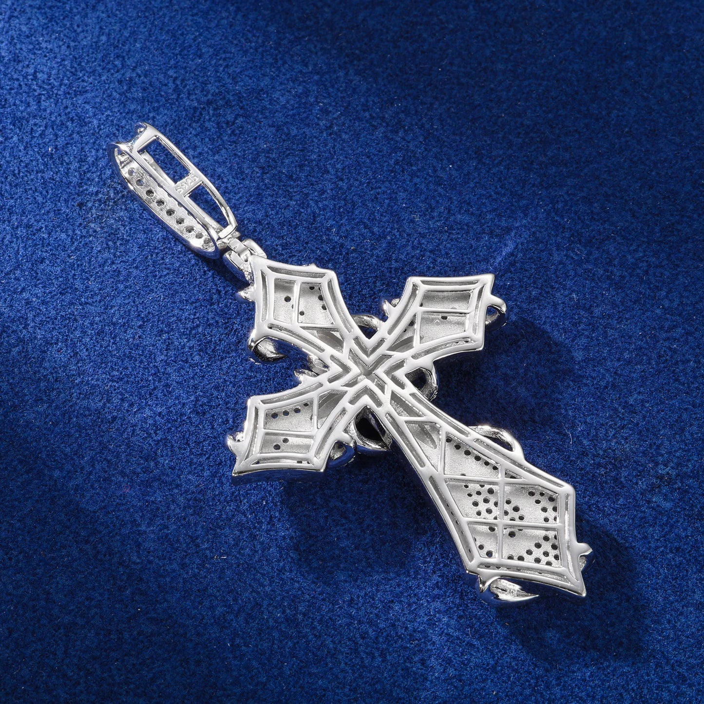 925 Sterling Silver Thorn Cross Pendant Necklace with D-Color Moissanite, Unisex Bling Jewelry for Men and Women – Exquisite, Eye-Catching Design
